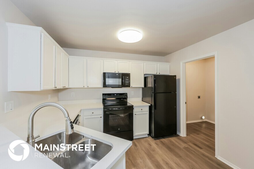 Building Photo - 912 Laredo Plaza