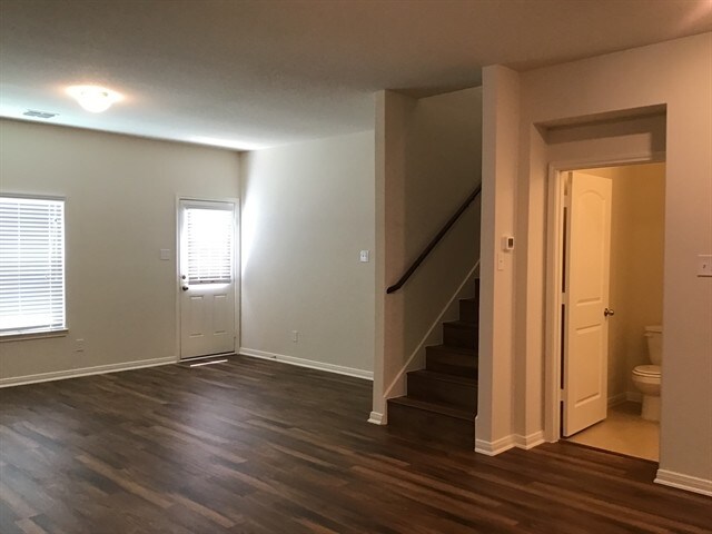 Building Photo - 12318 Commander Dr