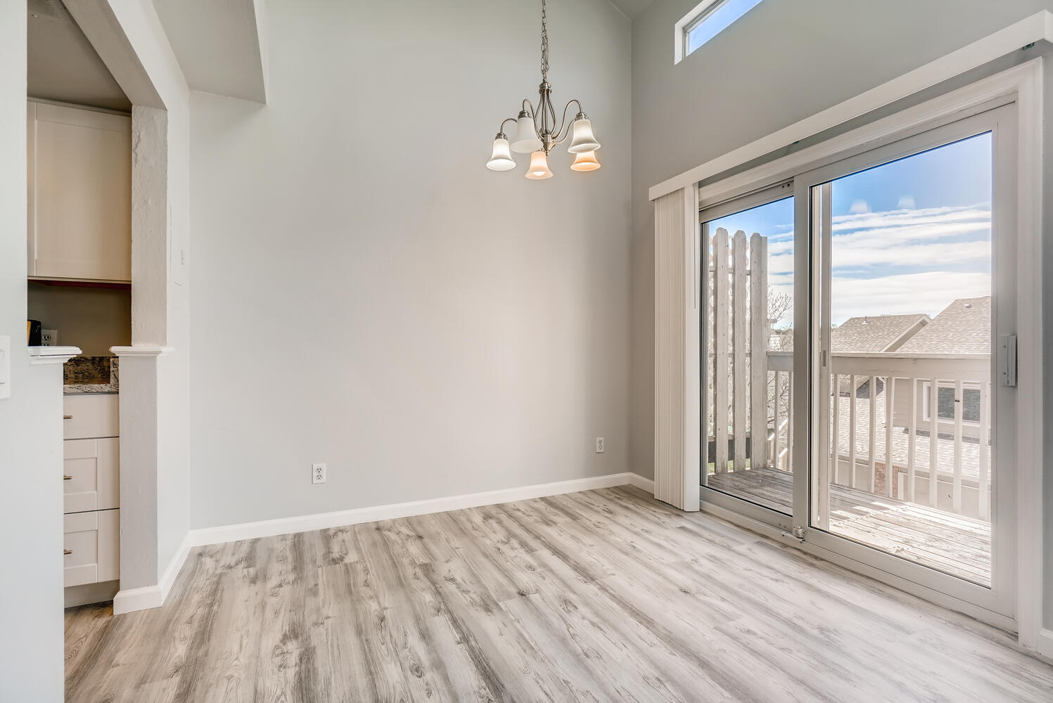 Building Photo - 1342 S Cathay Ct