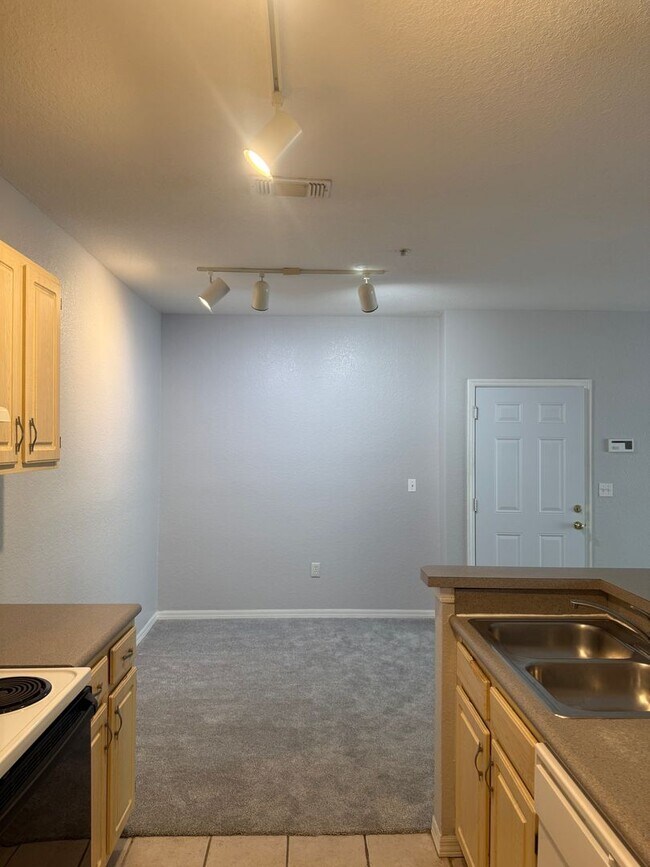 Building Photo - Condo in Legacy Dunes, Kissimmee