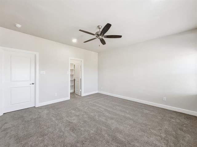 Building Photo - 5704 Woodlands Dr