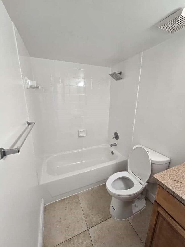 Building Photo - 12118 St.Andrews Pl