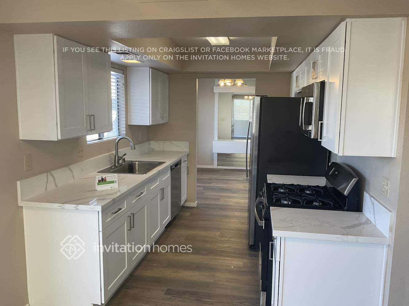 Building Photo - 7008 English Mist Cir