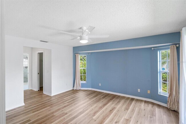 Building Photo - 5879 Tyler Rd