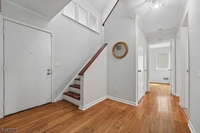 Building Photo - 4 Arbor Ct