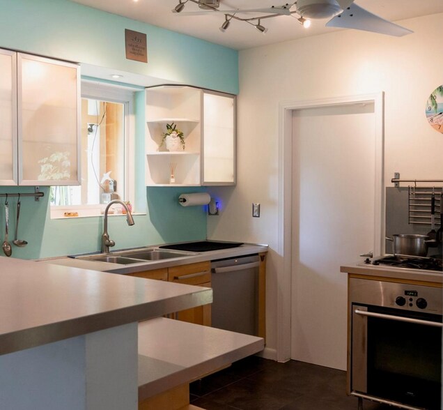 Building Photo - 750 NE 120th St