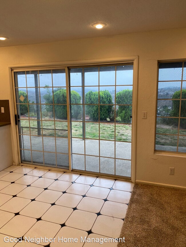 Building Photo - 4 br, 2.5 bath House - 3807 Via Escuda