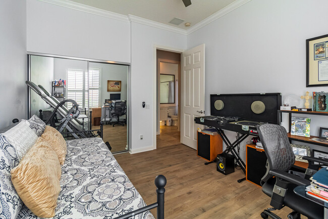Building Photo - 11355 SW Rockingham Dr