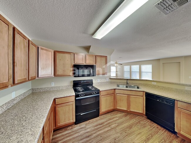 Building Photo - 6179 E Bramble St