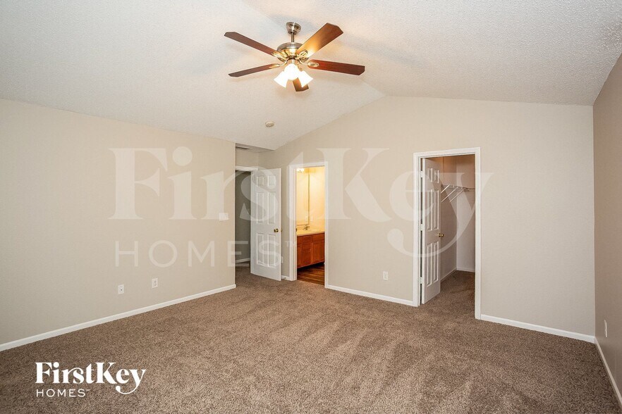 Building Photo - 15563 Dusty Trail