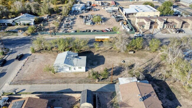 Building Photo - 580 Chula Vista St