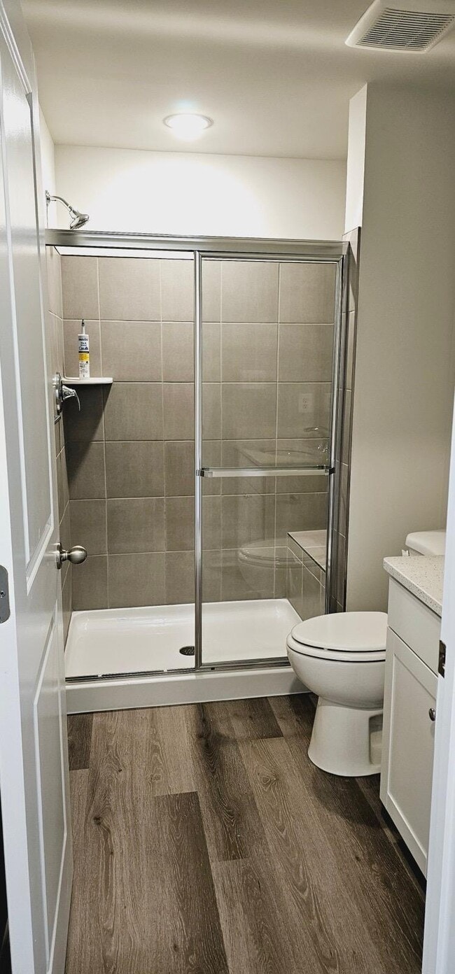 Building Photo - 2550 Hopton Ln