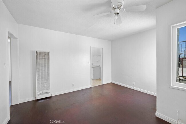 Building Photo - 6634 Lankershim Blvd