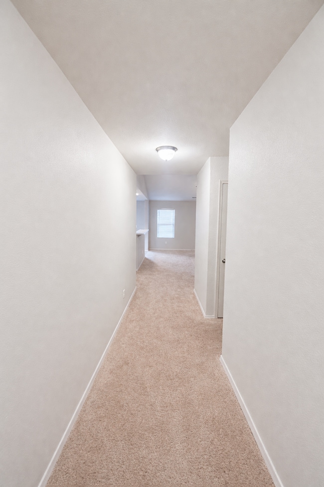 Building Photo - 3008 Emerald Pk Trl