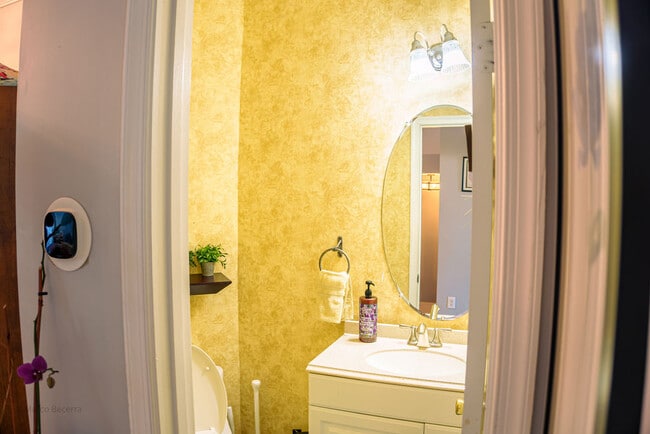 Building Photo - 21682 Kings Crossing Terrace