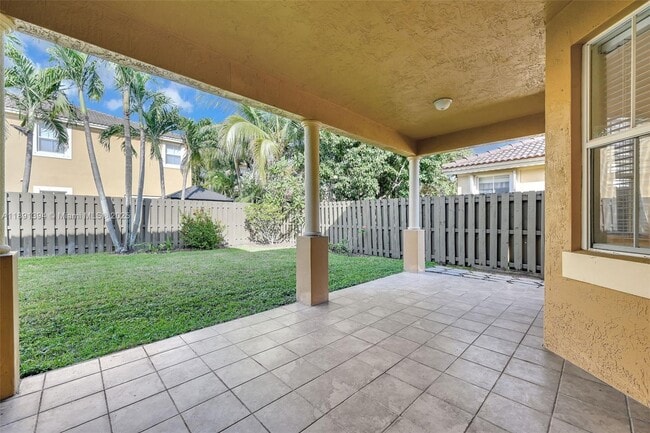 Building Photo - 12172 SW 122nd Ct
