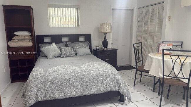 Building Photo - 12945 SW 116th St