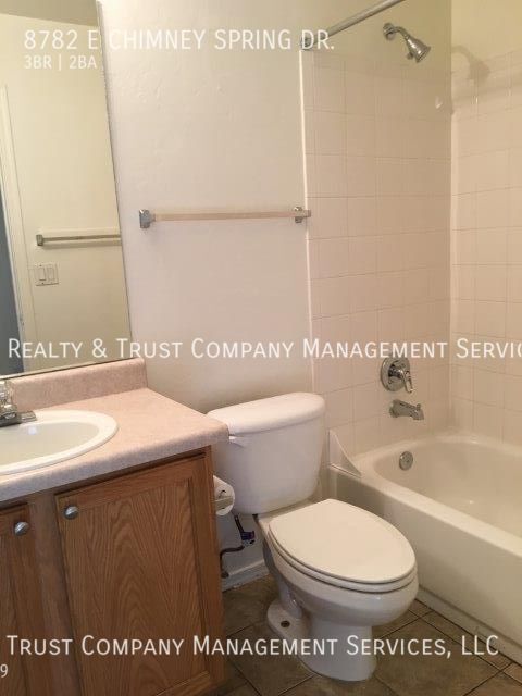 Building Photo - 8782 E Chimney Spring Dr