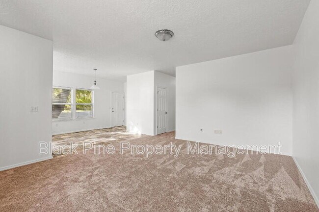 Building Photo - 8958 W Stirrup St