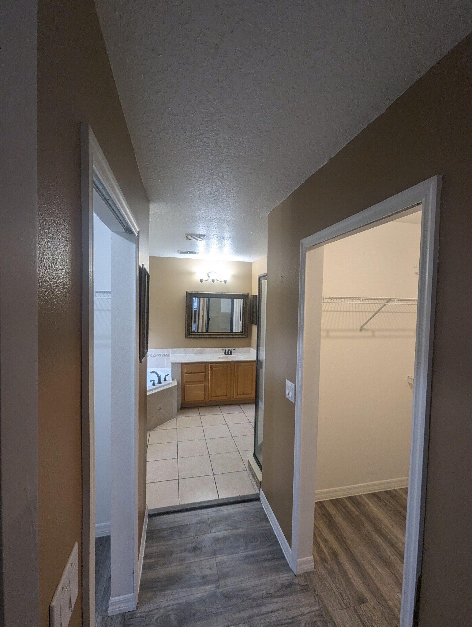 Building Photo - 14503 Kristenright LN