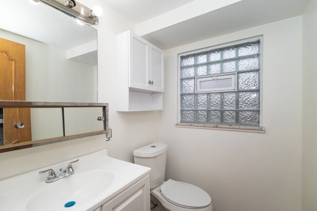 Building Photo - 18716 Restor Ave