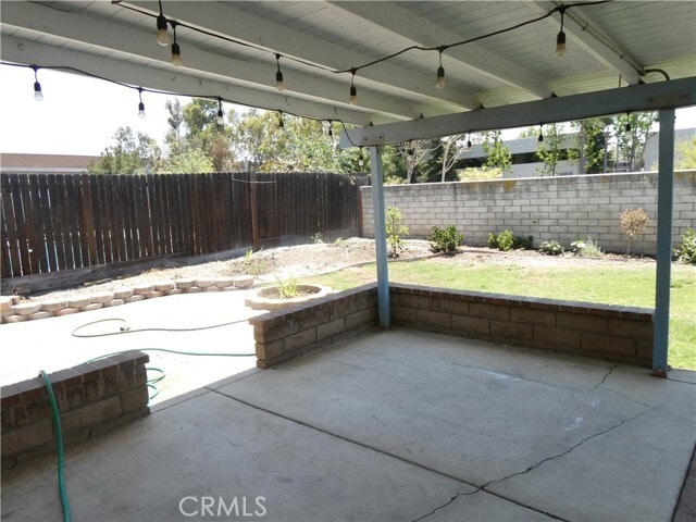 Building Photo - 916 Avocado St