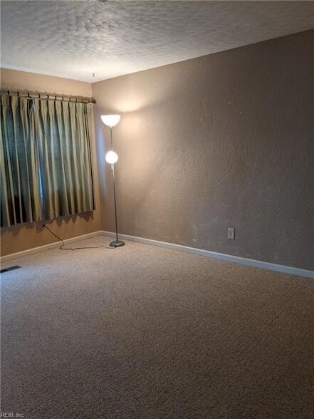 Building Photo - 4525 James Ct