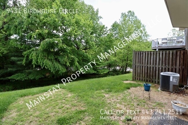 Building Photo - 9431 Birdhouse Cir