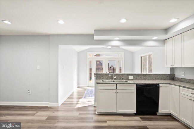 Building Photo - 4435 Flintstone Rd