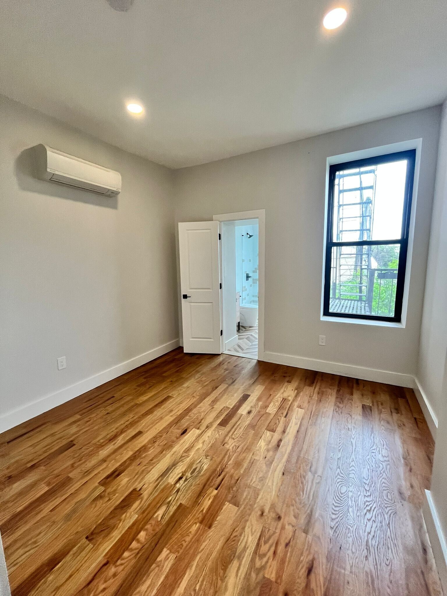 282 Baldwin Ave 1R - 272 Baldwin Ave