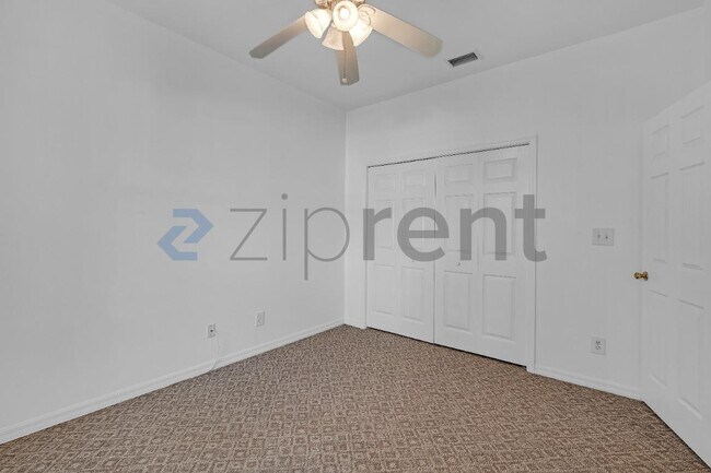 Building Photo - 8539 Alexandra Arbor Ln