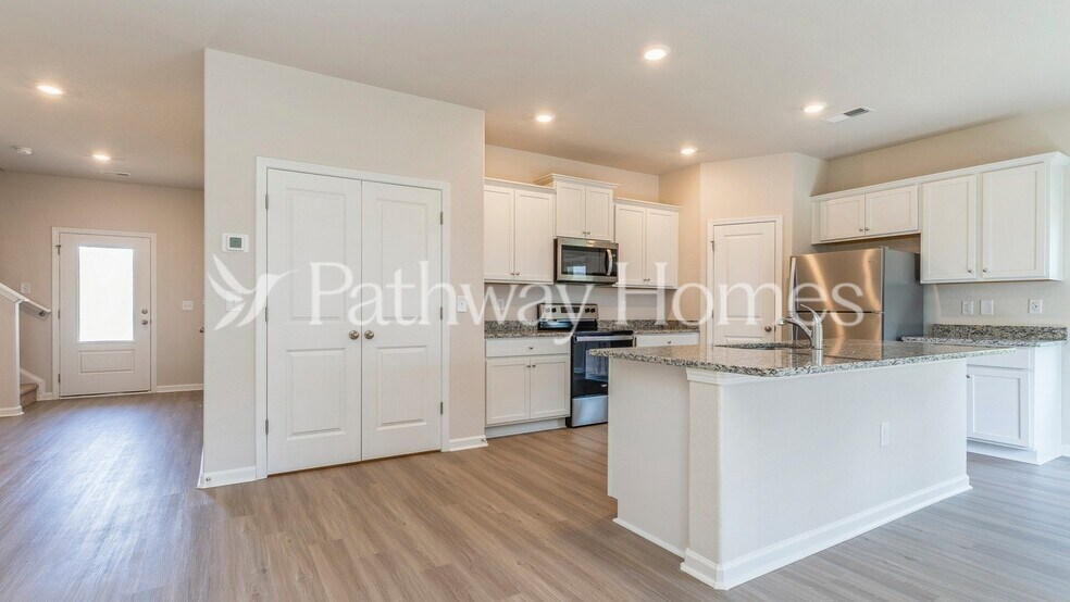 Building Photo - 6312 Lowe Ln
