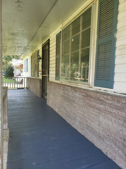 Building Photo - 3324 Beatrice Dr