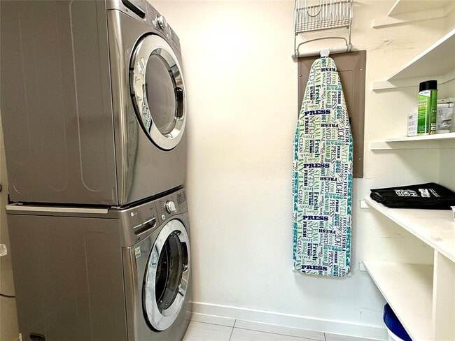 Building Photo - 416 Starlight Vlg Lp