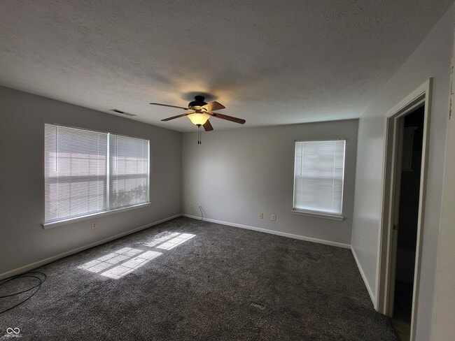 Building Photo - 2704 Winding Creek Ln