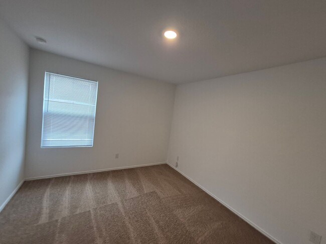 Building Photo - 12822 CHINALI SPG