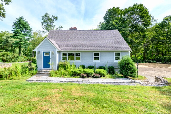 Primary Photo - 72 Harvey Rd
