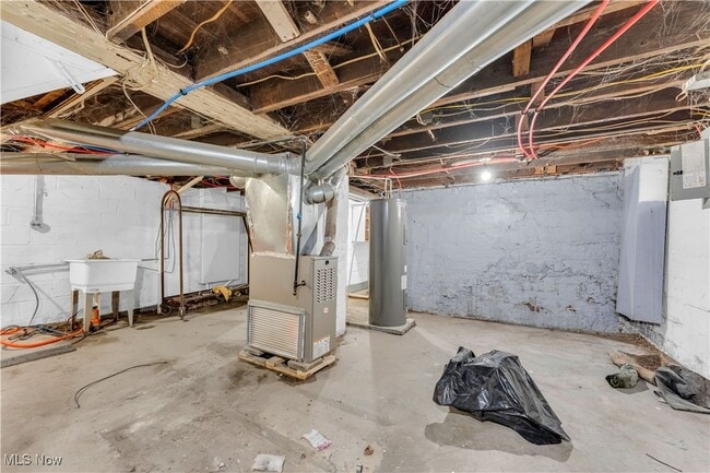 Building Photo - 826 Rudyard Rd