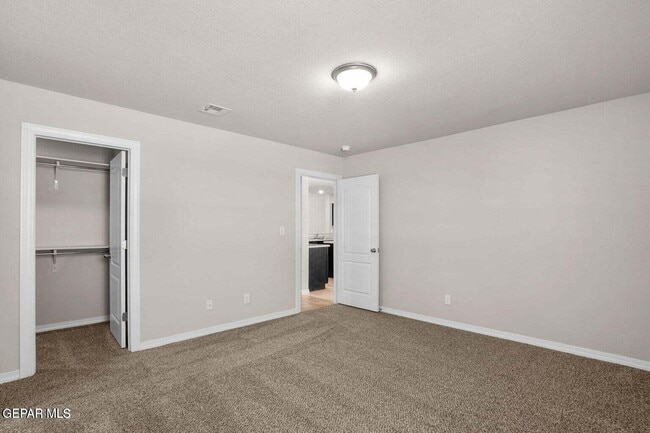 Building Photo - 14581 Firewheel Ave