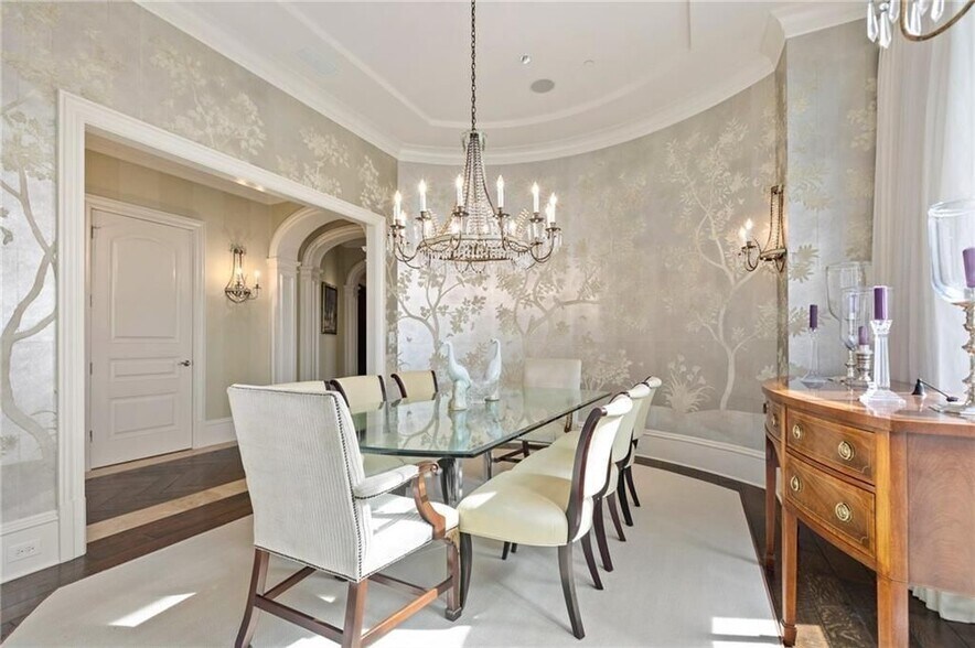 Building Photo - 3376 Peachtree Rd