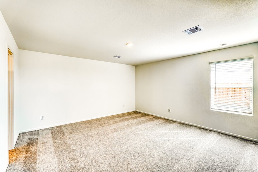 Building Photo - 476 San Miguel Crk Dr