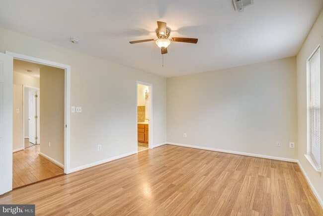 Building Photo - 6187 Les Dorson Ln