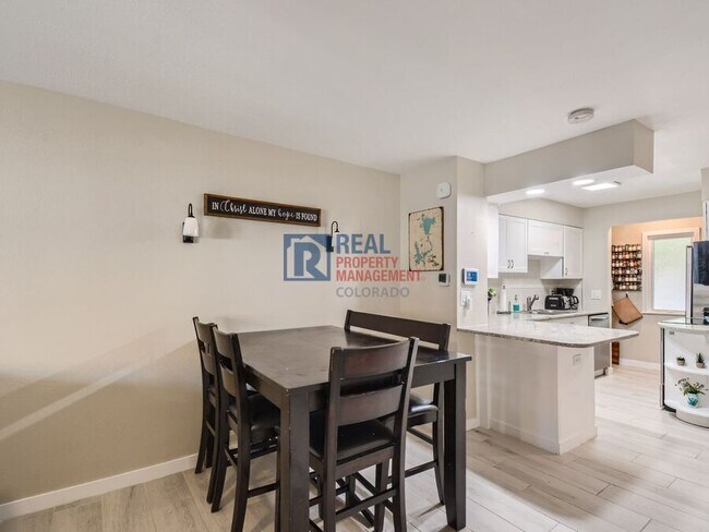 Building Photo - 2785 E Nichols Cir