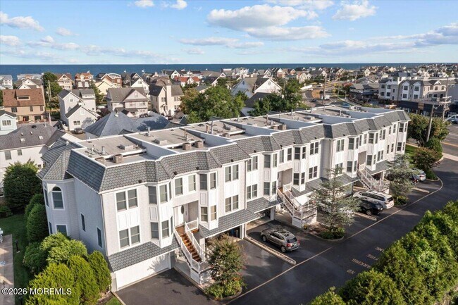Building Photo - 303 NJ-35