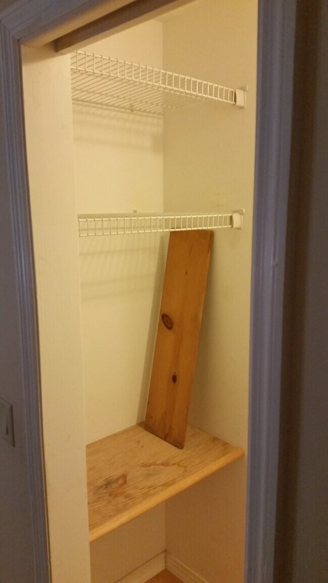 Building Photo - 3 Bed / 2 Bath Home in Venice - Rent with ...