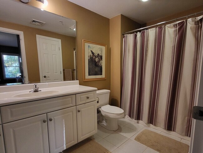 Building Photo - 295 Salem St