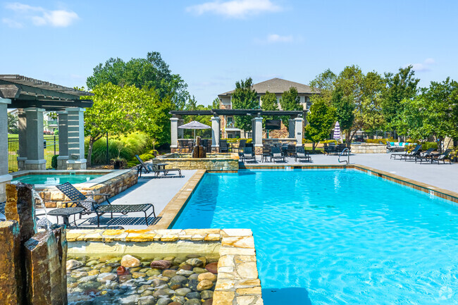 Outdoor Pool - Corbin Crossing