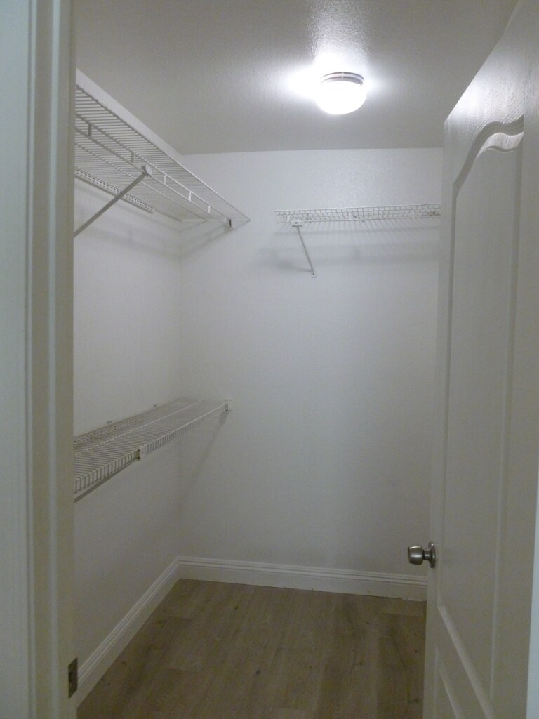 Building Photo - 7100 Pirates Cove Rd