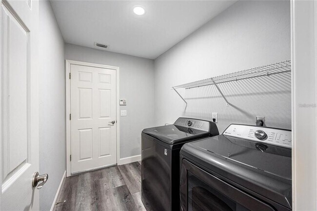 Building Photo - 2103 SW 75th Terrace