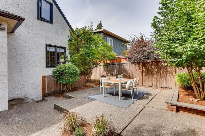 Building Photo - 6200 30th Ave NE